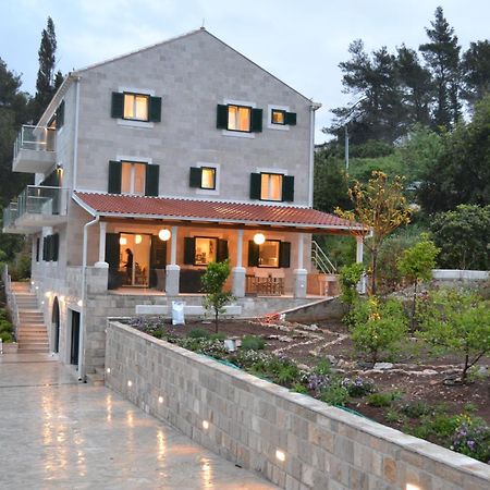 Villa Nespola ツァヴタット エクステリア 写真
