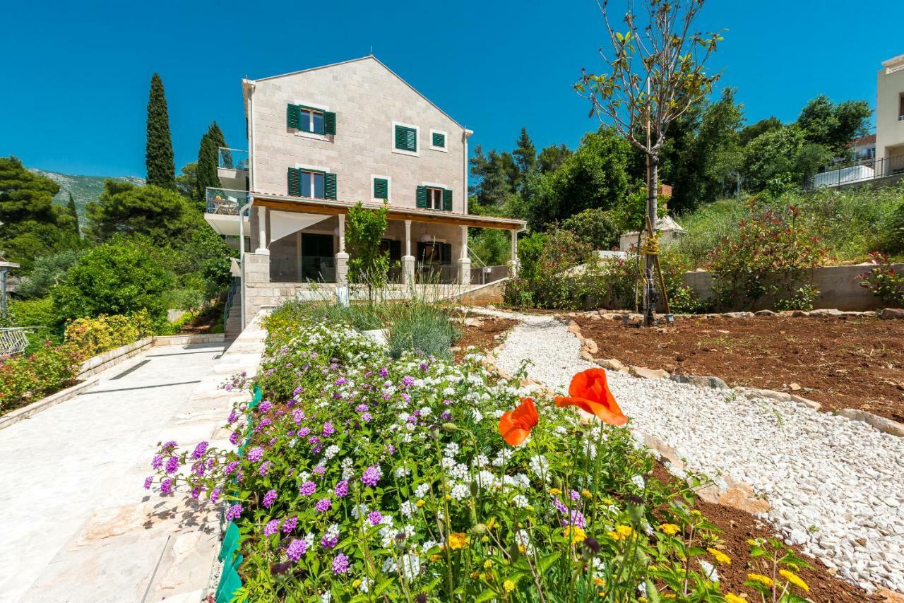 Villa Nespola ツァヴタット エクステリア 写真